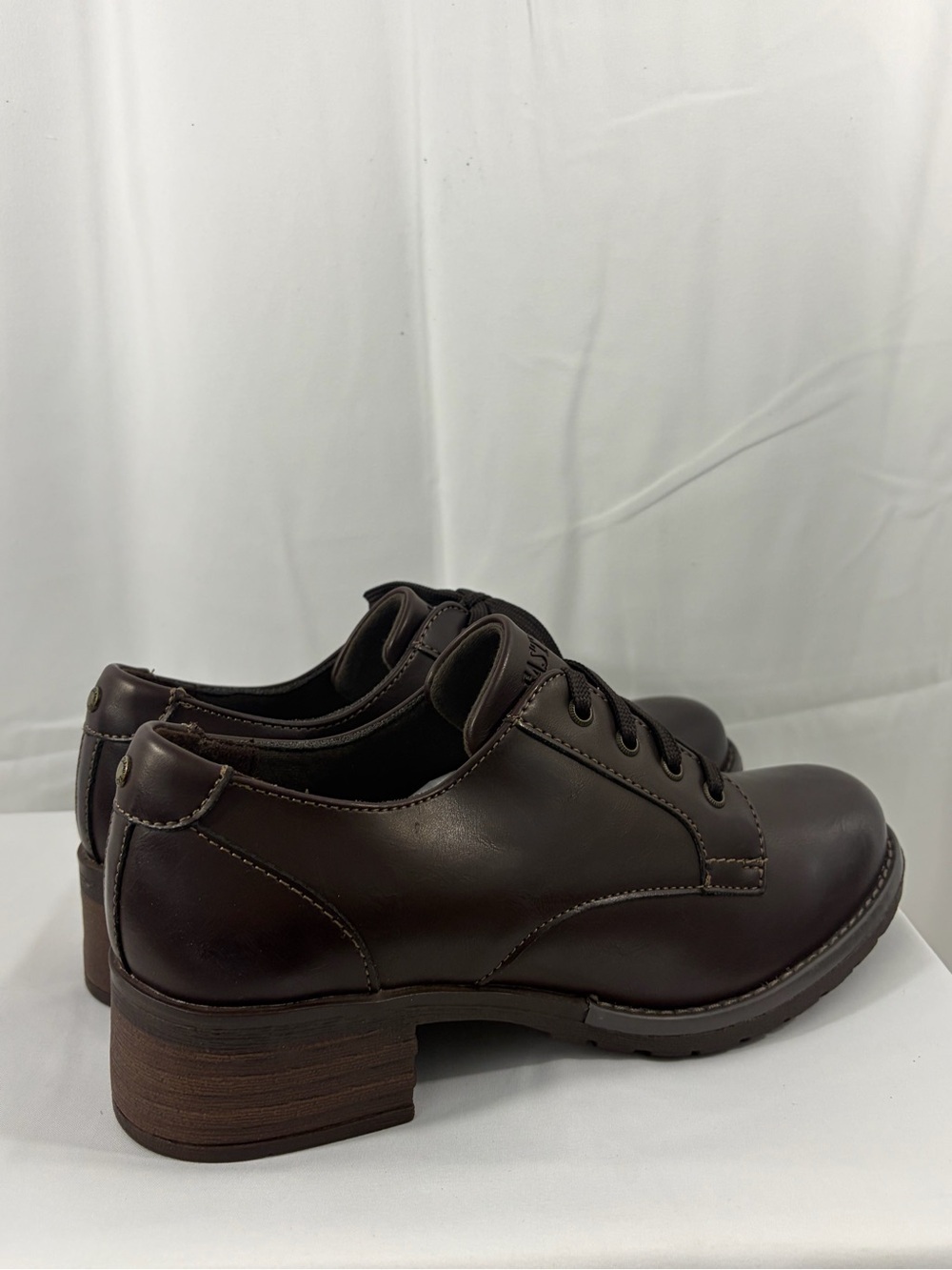 NWT Eastland Women’s Size 8.5 Dark Brown Lace-Up Casual Oxfords - Picture 5 of 10